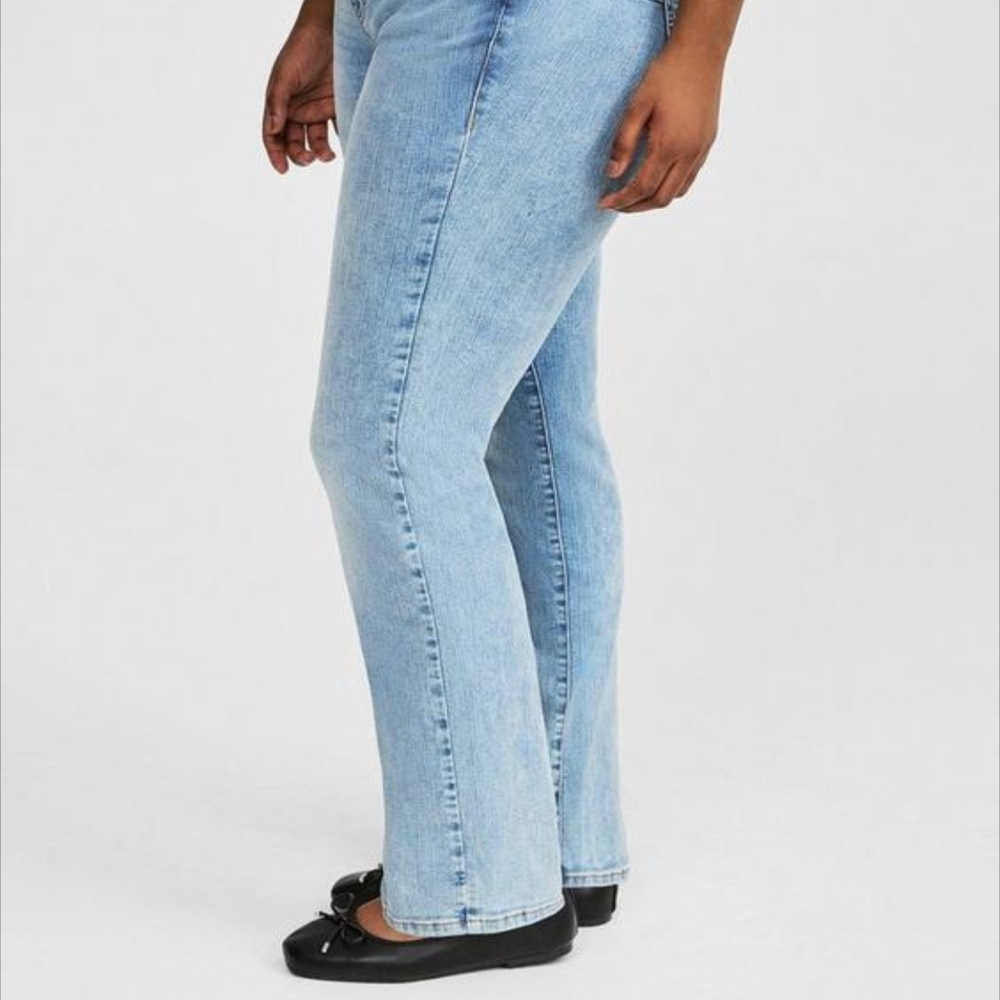 Torrid Blue Straight Leg Jeans Classic Fit - Picture 2 of 4